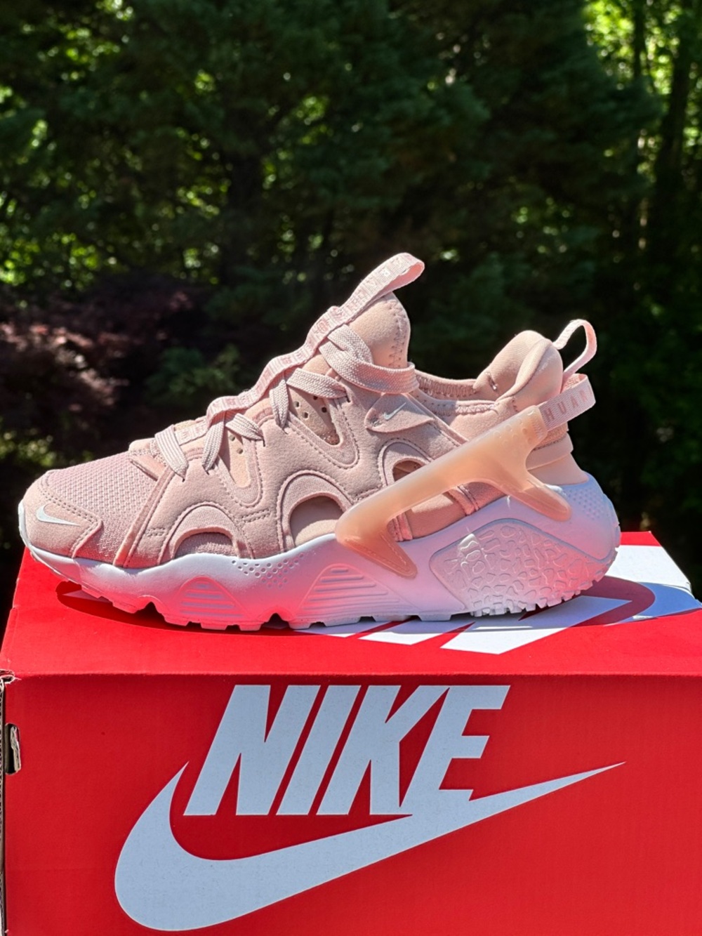 NEW Nike Air Huarache Craft Casual Sneaker - US Size Womens 7 | Mens, Youth 5.5 - Picture 2 of 10